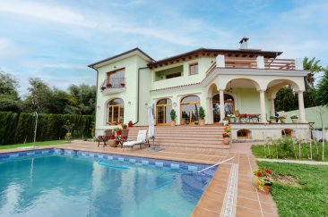 Недвижимость в Испании: Вилла в аренду в Эль Розарио - восточная Марбелья Недвижимость в Испании: Вилла в аренду в Эль Розарио - восточная Марбелья